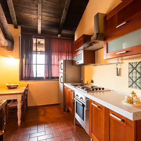 Bassanella Alloggio per agriturismo *